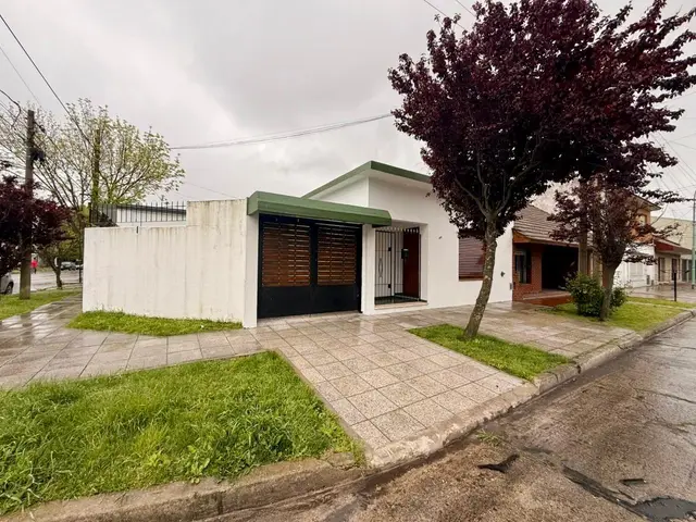 Casa de 2 ambientes en alquiler en VILLA PRIMERA