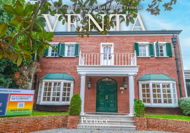 Casa de 9 ambientes en venta en PLAYA GRANDE