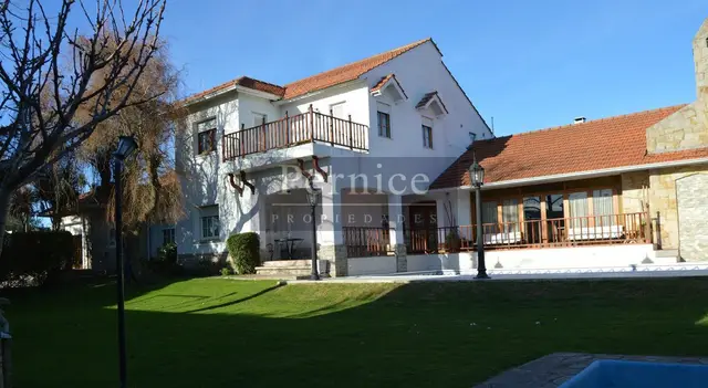 Casa de 8 ambientes en venta en LOMAS DE STELLA MARIS