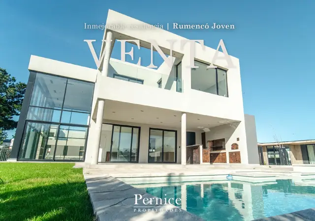 Casa de 5 ambientes en venta en BOSQUE PERALTA RAMOS