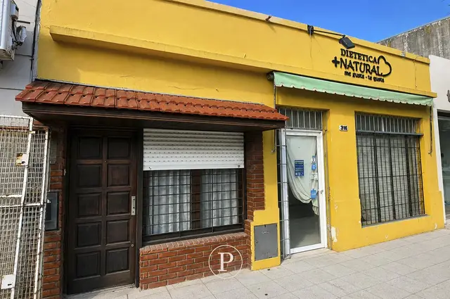 Local de 4 ambientes en venta en LAS AVENIDAS