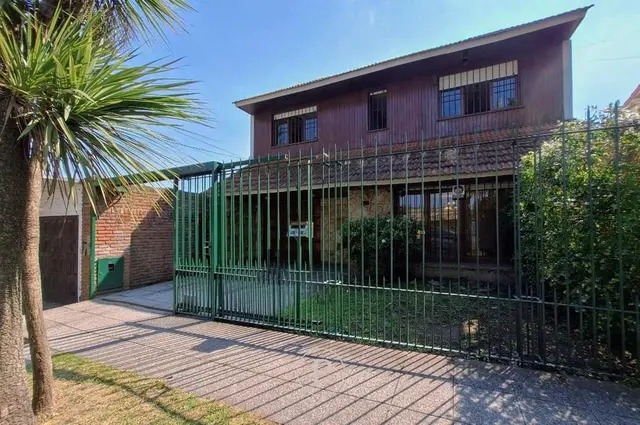 Casa de 5 ambientes en venta en PRIMERA JUNTA