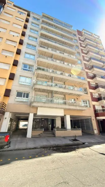 Departamento de 2 ambientes en venta en LA PERLA