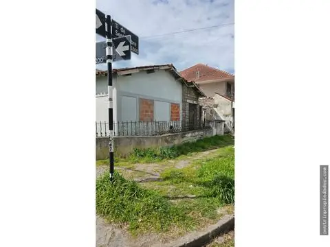 Casa de 3 ambientes en venta en SARMIENTO DOMINGO FAUSTINO