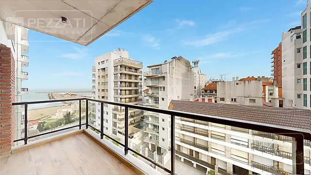 Departamento de 4 ambientes en venta en Playa Grande