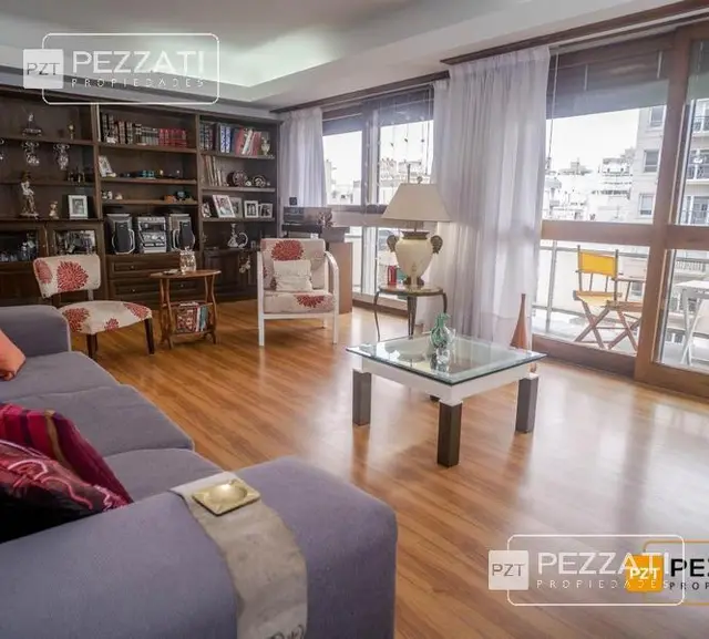 Departamento de 4 ambientes en venta en Centro