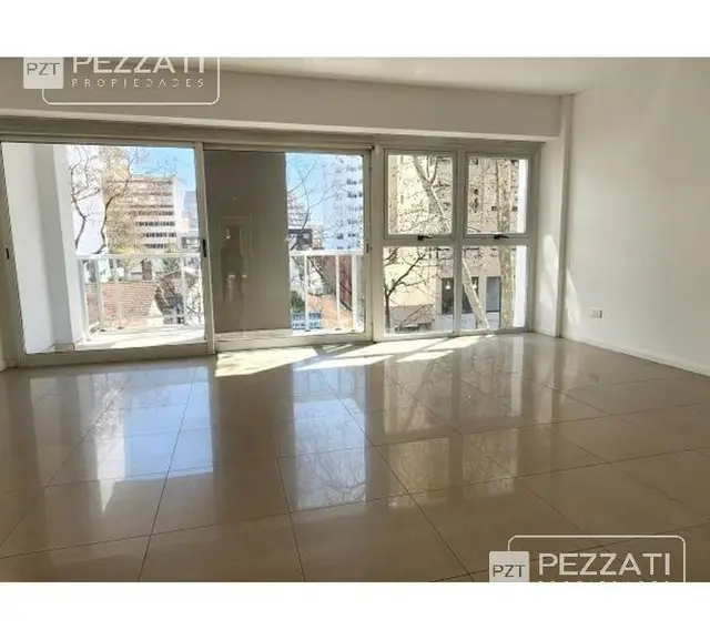 Departamento de 3 ambientes en venta en Centro