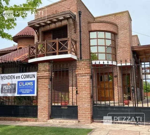 Casa de 4 ambientes en venta en PRIMERA JUNTA