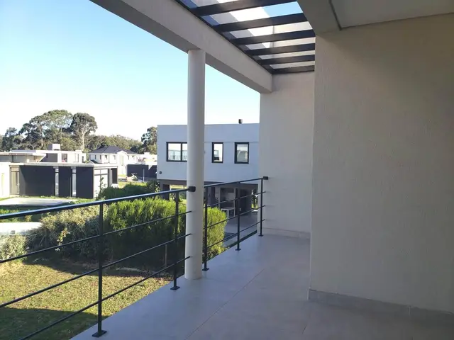 Casa de 3 ambientes en venta en BOSQUE PERALTA RAMOS