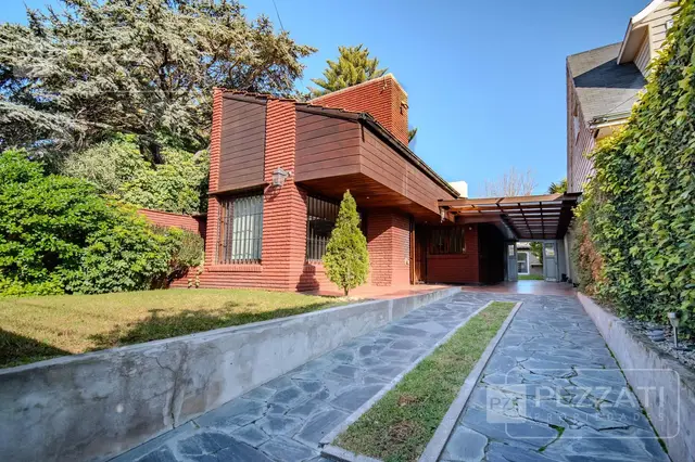 Casa de 3 ambientes en venta en VILLA PRIMERA
