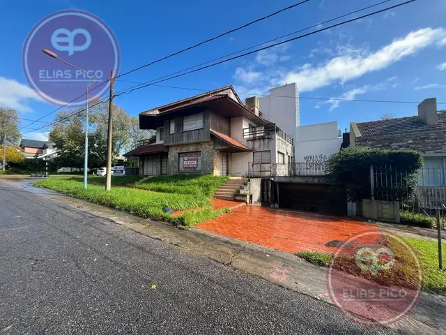 Casa de 5 ambientes en venta en PLAYA GRANDE