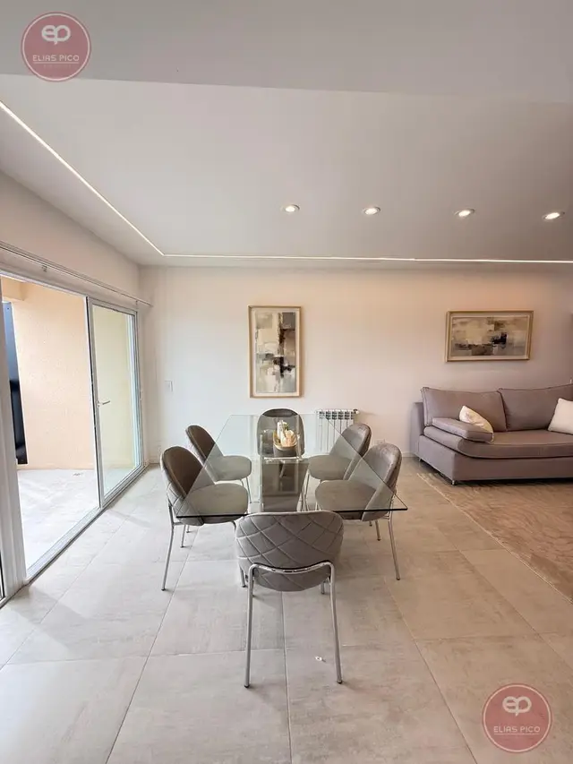 Departamento de 3 ambientes en venta en Área Centro