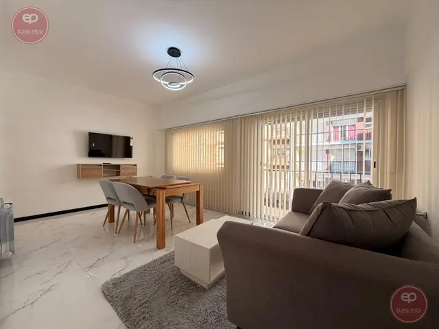 Departamento de 3 ambientes en venta en Área Centro