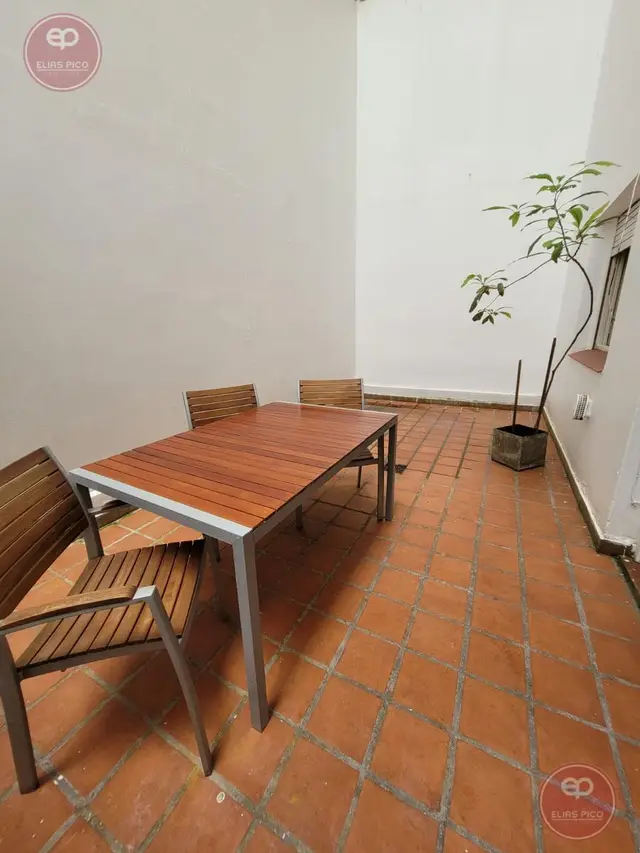 Departamento de 2 ambientes en alquiler temporario en Centro