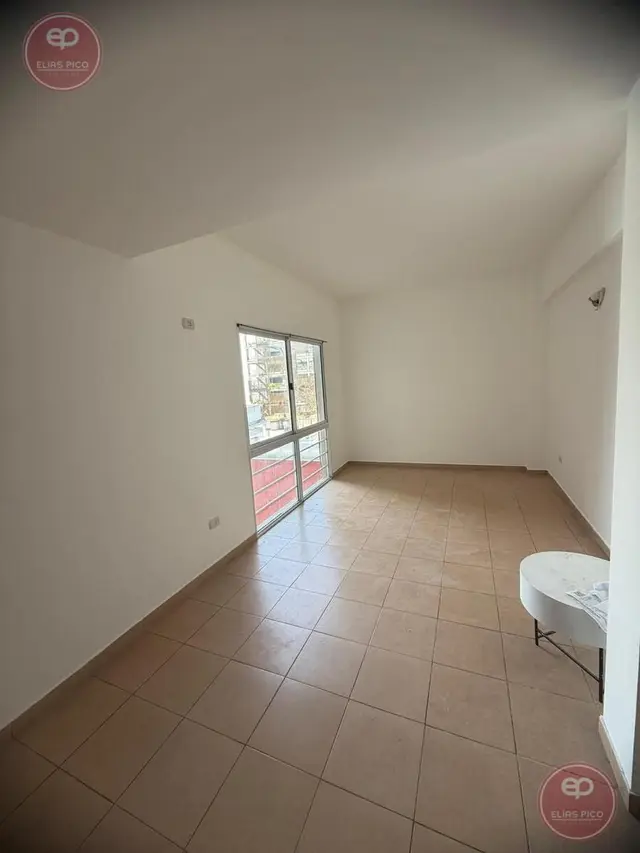 Departamento de 2 ambientes en venta en Área Centro