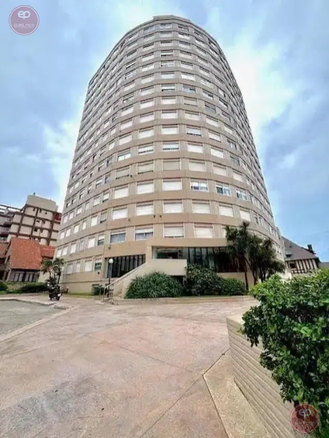 Departamento en venta en Varese