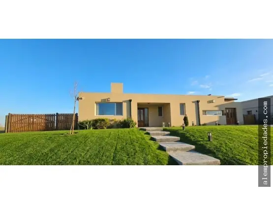 Casa de 4 ambientes en venta en Mar del Plata