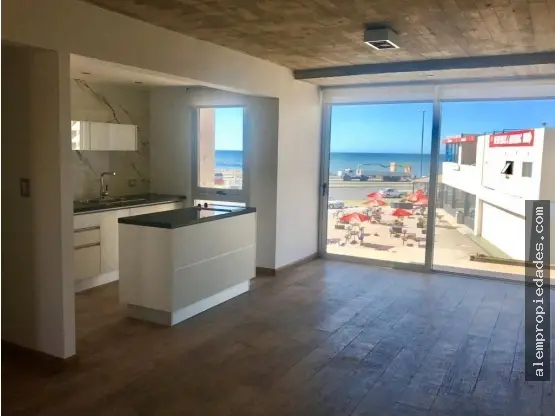 Departamento de 2 ambientes en venta en CONSTITUCION