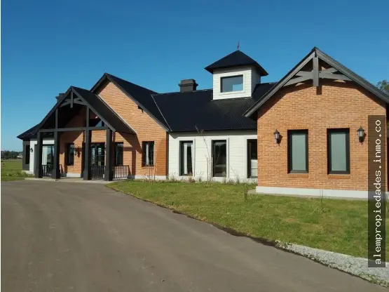 Terreno de 1 ambiente en venta en LOS ACANTILADOS