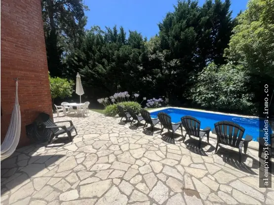 Casa de 3 ambientes en venta en BOSQUE PERALTA RAMOS