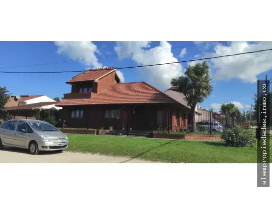 Casa de 4 ambientes en venta en JURAMENTO