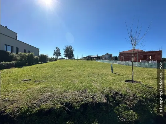 Terreno de 1 ambiente en venta en LOS ACANTILADOS