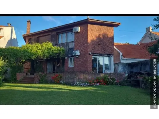 Casa de 6 ambientes en venta en ESTACION TERMINAL (ALDREY)