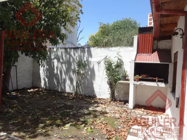 Casa de 3 ambientes en venta en FUNES Y SAN LORENZO