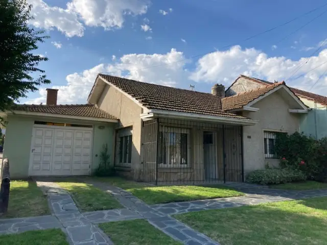 Casa de 3 ambientes en venta en TERMAS HUINCO