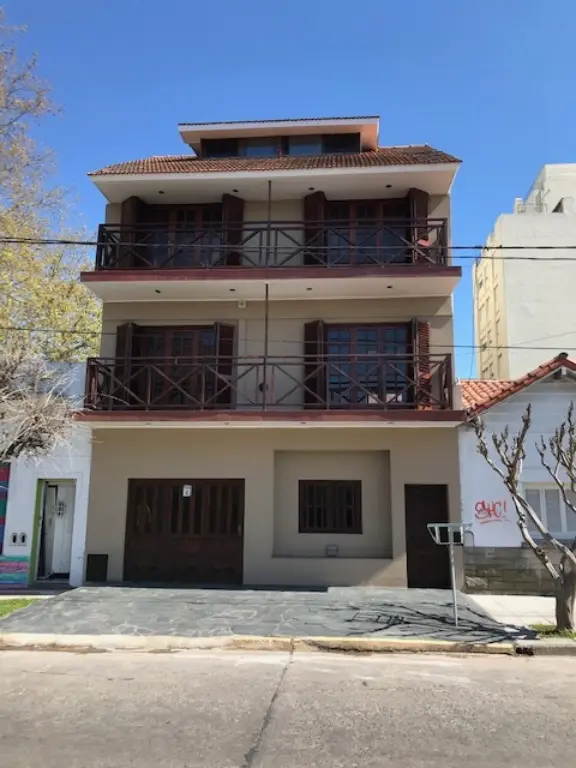 Casa de 4 ambientes en venta en ESTACION NORTE