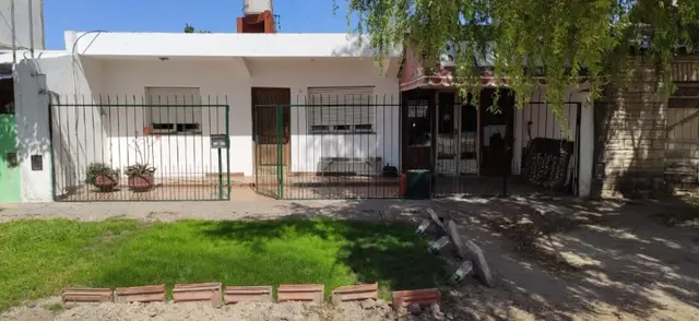 Casa de 4 ambientes en venta en DON EMILIO