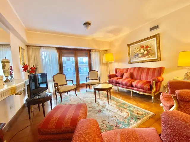 Departamento de 4 ambientes en venta en ESTACION TERMINAL (ALDREY)