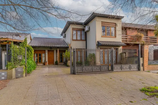 Casa en venta en PARQUE LURO