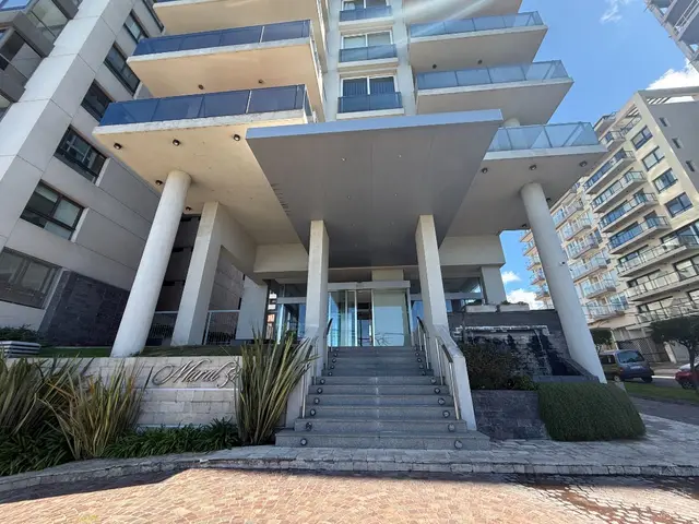 Departamento de 2 ambientes en venta en Playa Grande