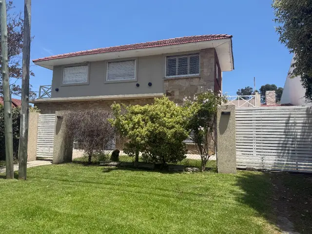 Casa en venta en COLINAS DE PERALTA RAMOS