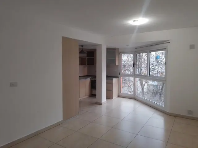 Departamento de 2 ambientes en alquiler en Centro