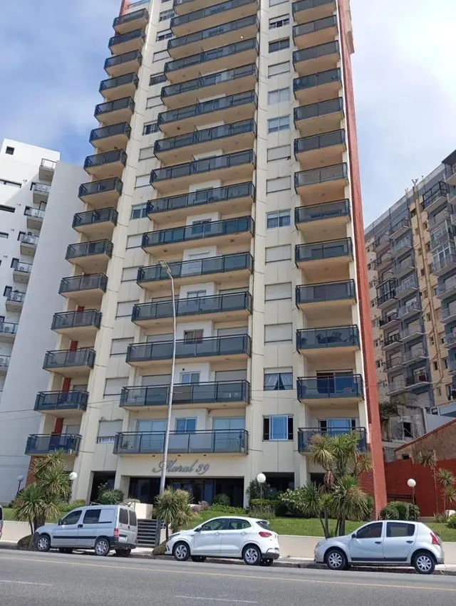 Departamento de 2 ambientes en venta en BOSQUE GRANDE