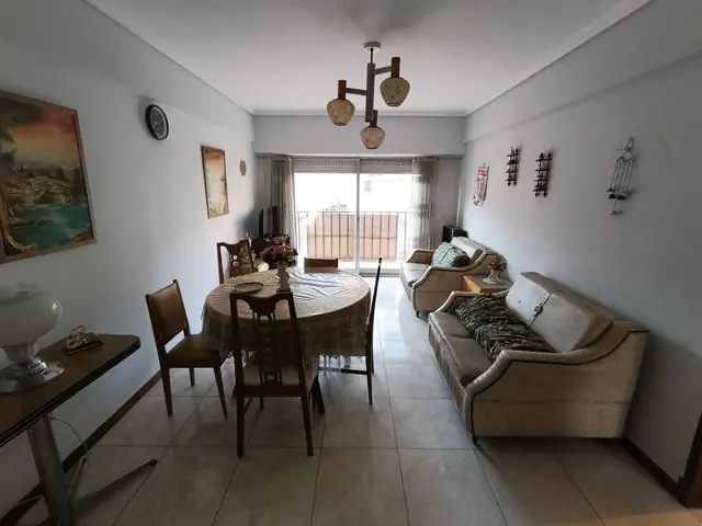 Departamento de 3 ambientes en venta en Centro