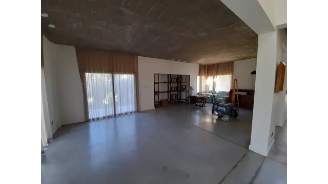 Casa de 5 ambientes en venta en La Arboleda