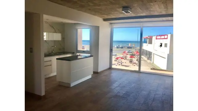 Departamento de 2 ambientes en venta en PARQUE LURO