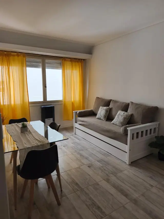 Departamento de 2 ambientes en venta en AREA CENTRO