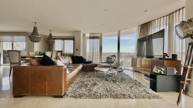 Departamento de 4 ambientes en venta en LOS TRONCOS