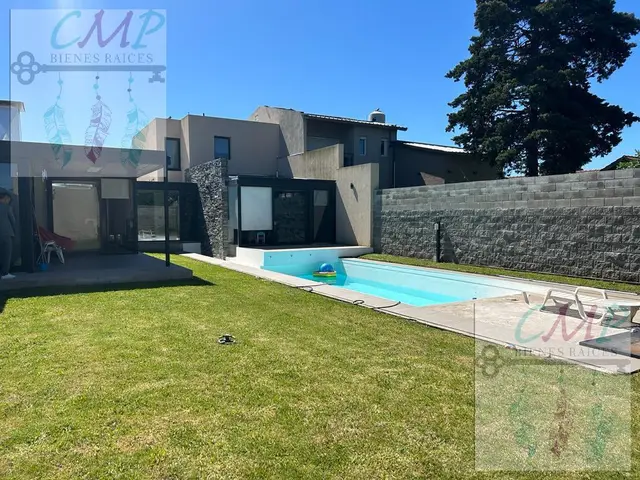 Casa de 3 ambientes en venta en ESTRADA JOSE MANUEL