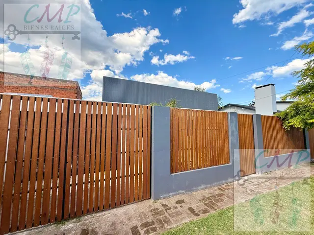 Casa de 2 ambientes en venta en LOS PINARES