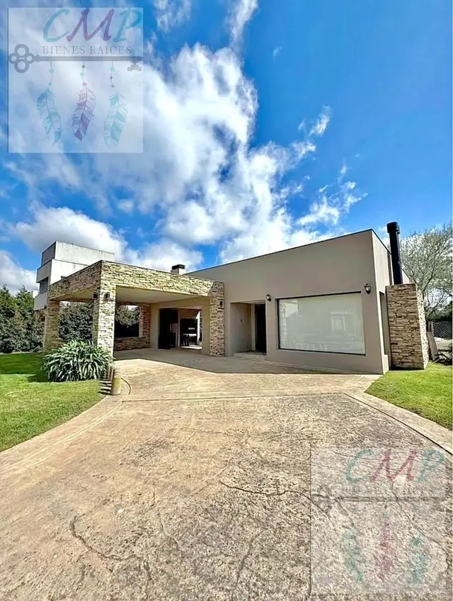 Casa de 3 ambientes en venta en Jorge Newbery
