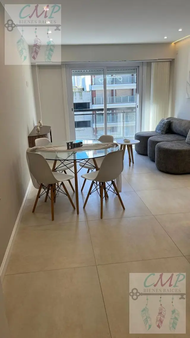 Departamento de 4 ambientes en venta en Centro