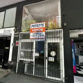 Local de 2 ambientes en venta en Centro