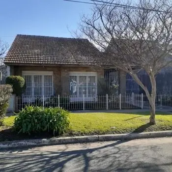 Casa de 4 ambientes en venta en COLINAS DE PERALTA RAMOS