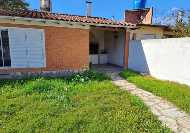 Casa de 3 ambientes en venta en Libertad