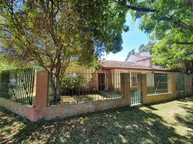 Casa de 3 ambientes en venta en LOPEZ DE GOMARA